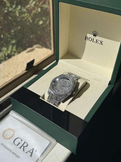 luxury watch - Thumbnail 3