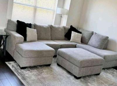 couch - Thumbnail 2