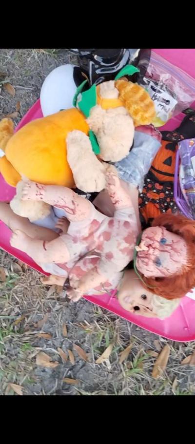 a whole tote full of Halloween and fall  items - Thumbnail 2