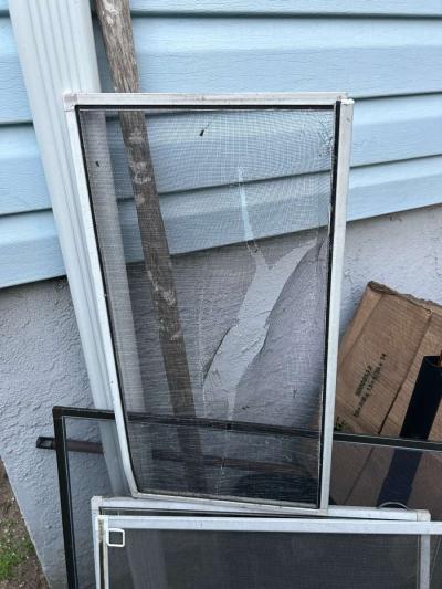 window screen repair - Thumbnail 3