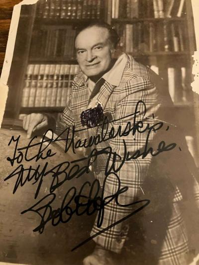autograph of Bob Hope - Thumbnail 1