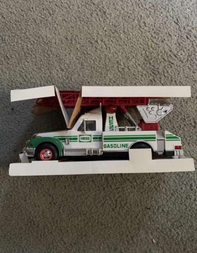1994 HESS RESCUE TRUCK wlights  sound openbox see details be - Thumbnail 3