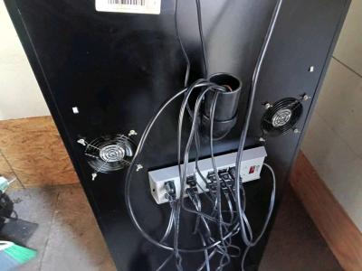 Super Closet Deluxe  Grow Cabinet - Thumbnail 3