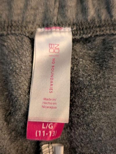 Gray Love shorts - Thumbnail 3