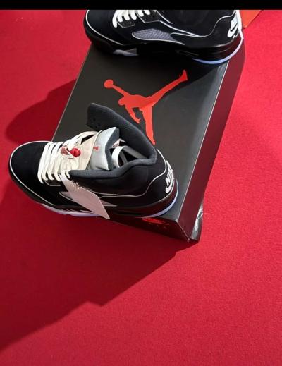 Air Jordan 5 retro OG metallic - Thumbnail 2