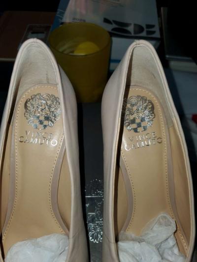 Vince camuto womans heels size 8 - Thumbnail 3
