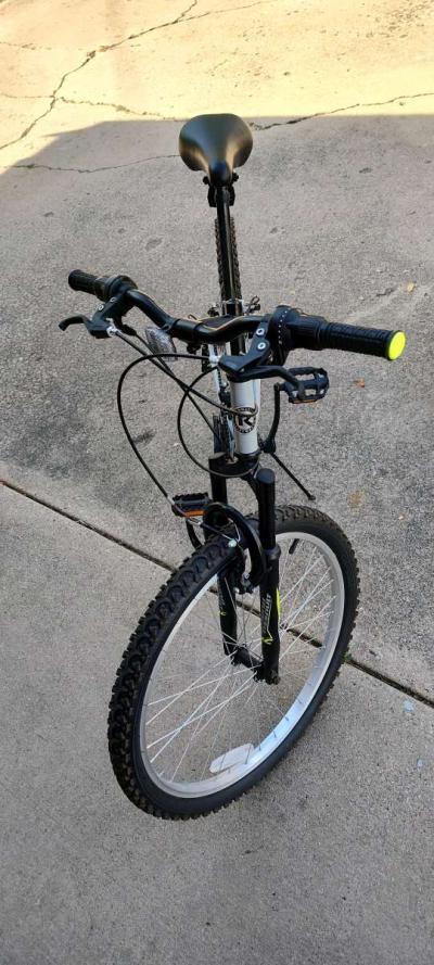 24 Inch Roadmaster Bike - Thumbnail 4