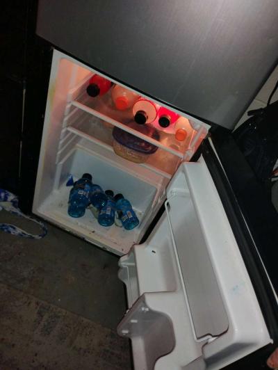 mini fridge - Thumbnail 2