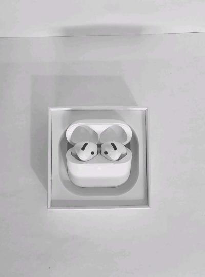 AirPods 4 ANC - Thumbnail 4