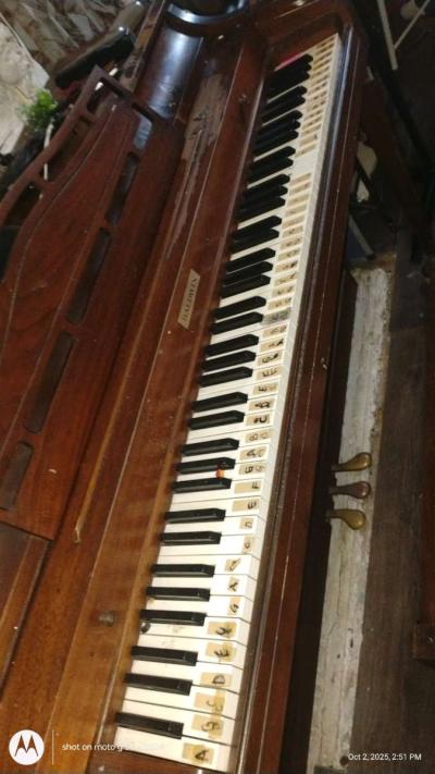 Baldwin Piano - Thumbnail 2