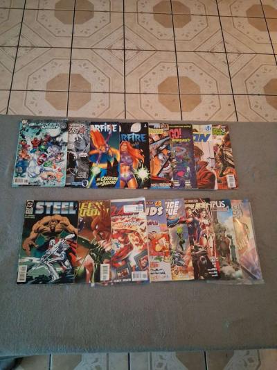 Lot Of 56 DC Comics  Comic Books - Thumbnail 4