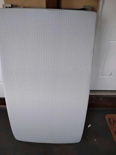 baby crib and brand new mattress - Thumbnail 5