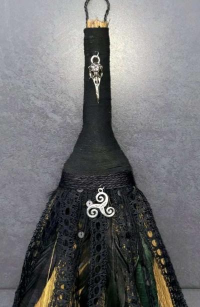 handmade alter bessom - Thumbnail 4