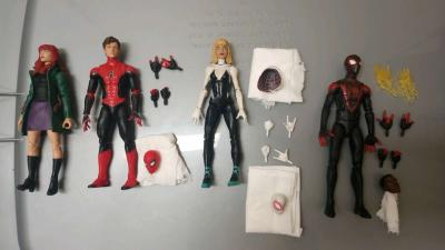 Marvel Legends - Thumbnail 2