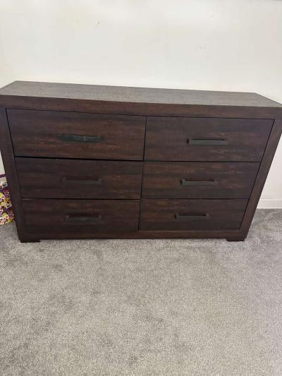 bedroom - Thumbnail 3