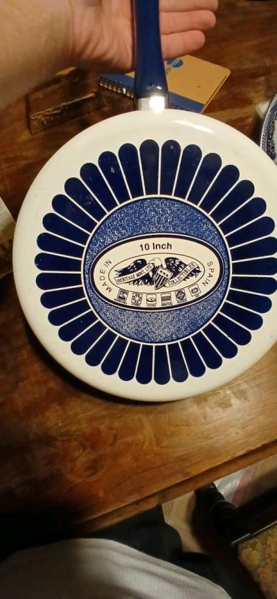 vintage blue willow skillet - Thumbnail 6
