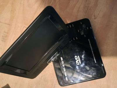 Portable DVD Player - Thumbnail 2