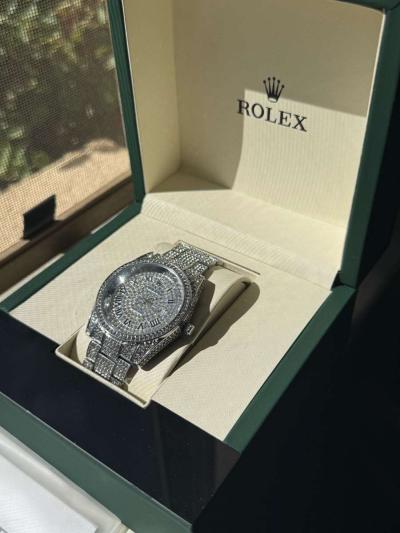 luxury watch - Thumbnail 2