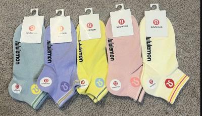 5 Lululemon Ankle Socks med 7 to 10 - Thumbnail 1