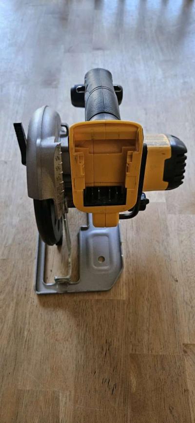 sierra DeWalt - Thumbnail 2