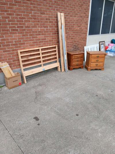 liquidation of all home furnishings clothing dressers art