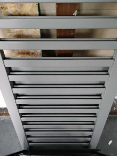 baby crib and brand new mattress - Thumbnail 3