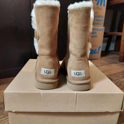 ugg boots - Thumbnail 5