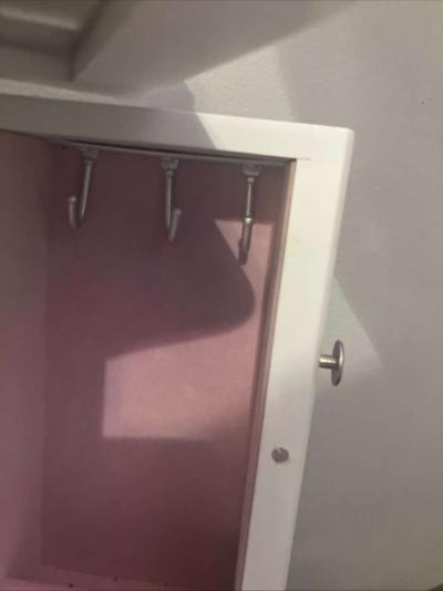 Vintage jewelry box Already used spacious for jewelry and - Thumbnail 2