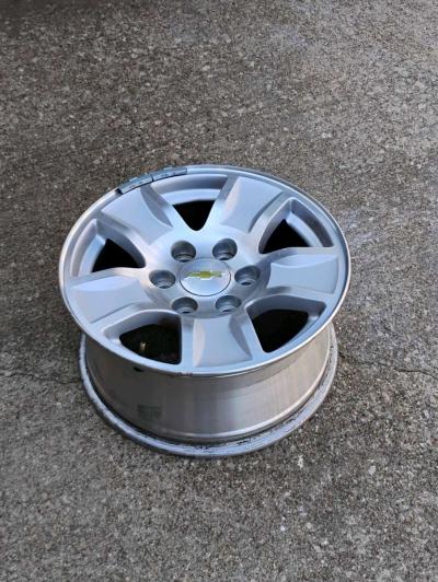 set of 4 2019 Chevy Tahoe Z71 4x4 17x8 inch Rims - Thumbnail 3