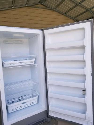 Stand up freezer - Thumbnail 2