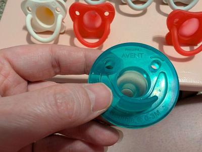 8 Pacifiers Dr Brown and Avent - Thumbnail 4