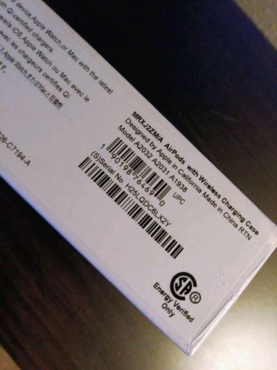 AirPods - Thumbnail 2