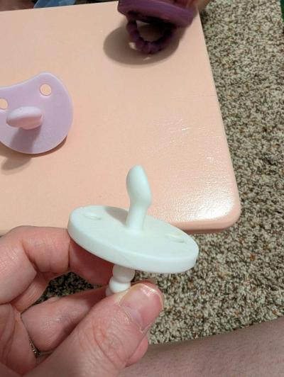 5 Cutie Pat Pacifiers and a teether - Thumbnail 5