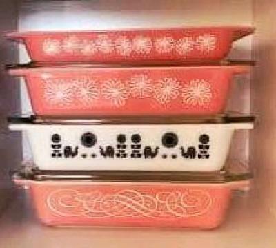 pink Pyrex vintage dishes - Thumbnail 2