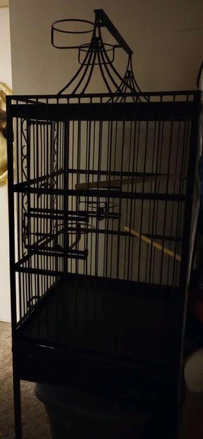 Large Black iron parrot cage - Thumbnail 2