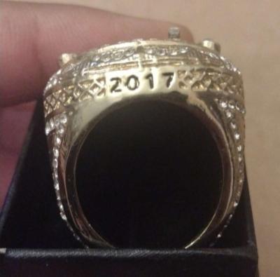 NEW WARRIORS STEPHEN CURRY SIZE 11 CHAMPION RING WITH BOX - Thumbnail 4