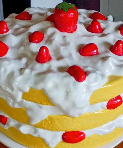 Vintage Strawberry Shortcake Cake Plate stand and dome - Thumbnail 2