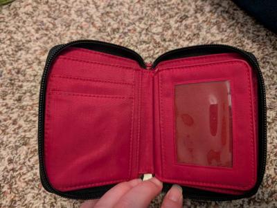 Wallet with the letter L - Thumbnail 2