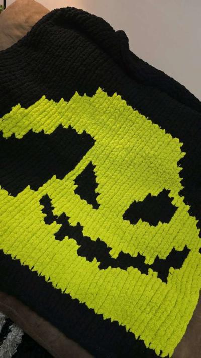 Viral chunky knit blanket Oogie Boogie - Thumbnail 2