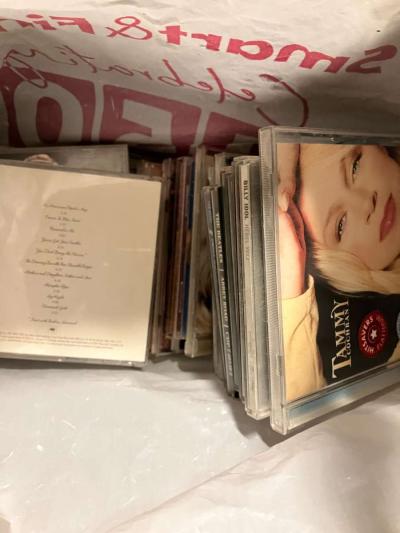 CDs  music - Thumbnail 1