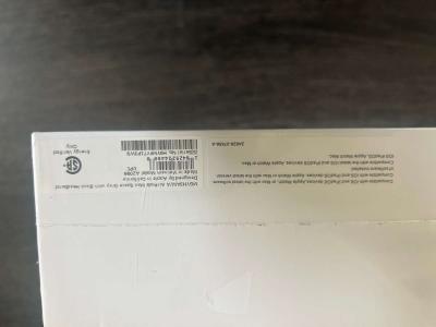 AirPods Maxes - Thumbnail 3