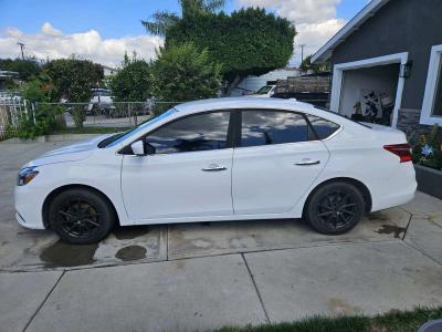 2017 Nissan Sentra - Thumbnail 2