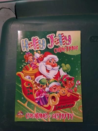 Holly Jolly activity and coloring book - Thumbnail 1