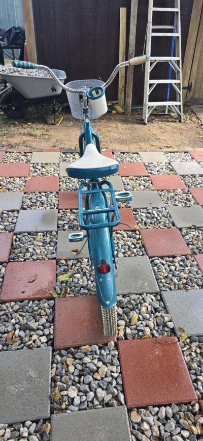 Huffy Deluxe Bicycle - Thumbnail 4