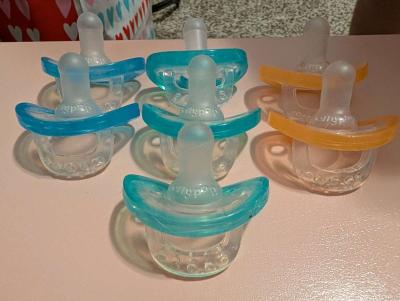 7 razbaby brand pacifiers - Thumbnail 3