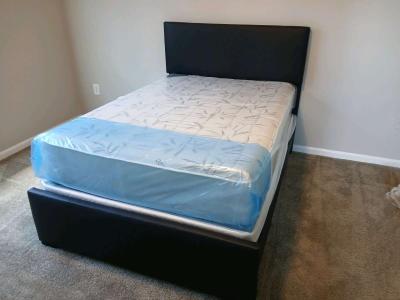 full bed frame with Mattress and boxspring brand new - Thumbnail 3