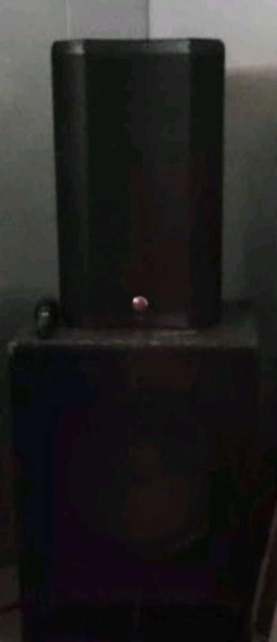 Two functional speakers and two subwoofers - Thumbnail 2