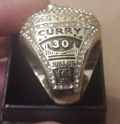 WARRIORS STEPHEN CURRY SIZE 11 CHAMPION RING WITH 6 POSTERS - Thumbnail 3