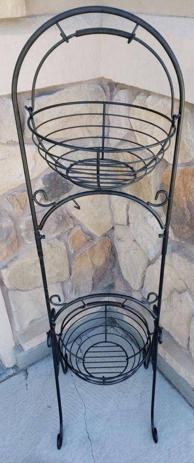 Metal Fruit Basket Stand