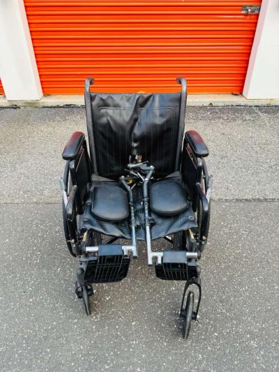 wheelchair - Thumbnail 3